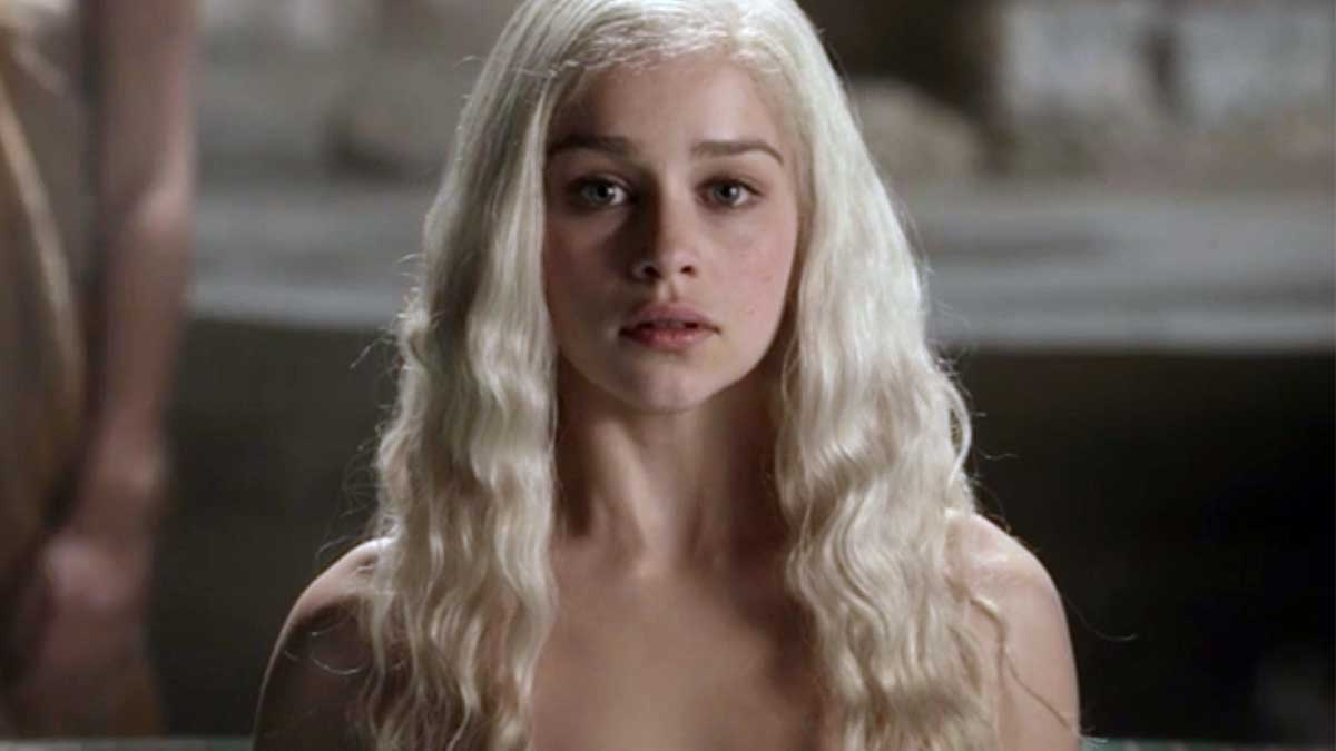 Emilia Clarke como Daenerys Targaryen en Game Of Thrones